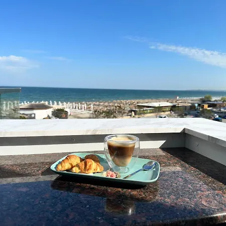 Jo Mamaia Nord Нэводари