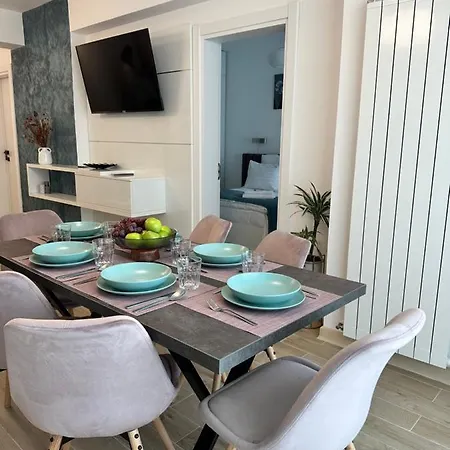 Апартаменты Jo Mamaia Nord